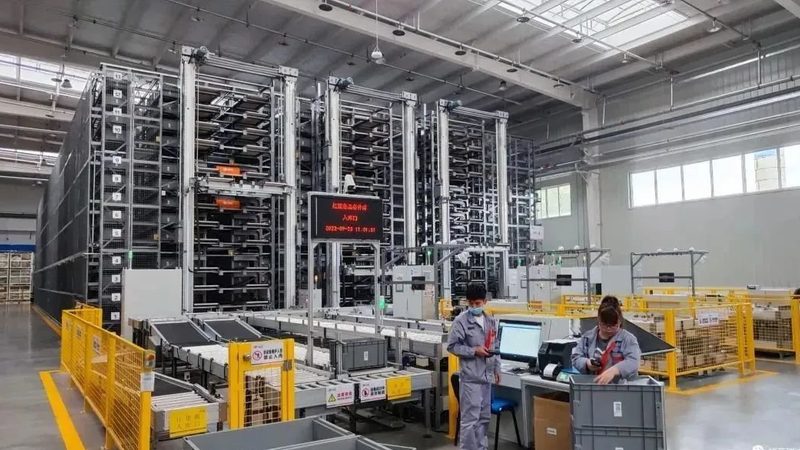 电动叉车型号解析：揭秘不同场景下的适用选择
